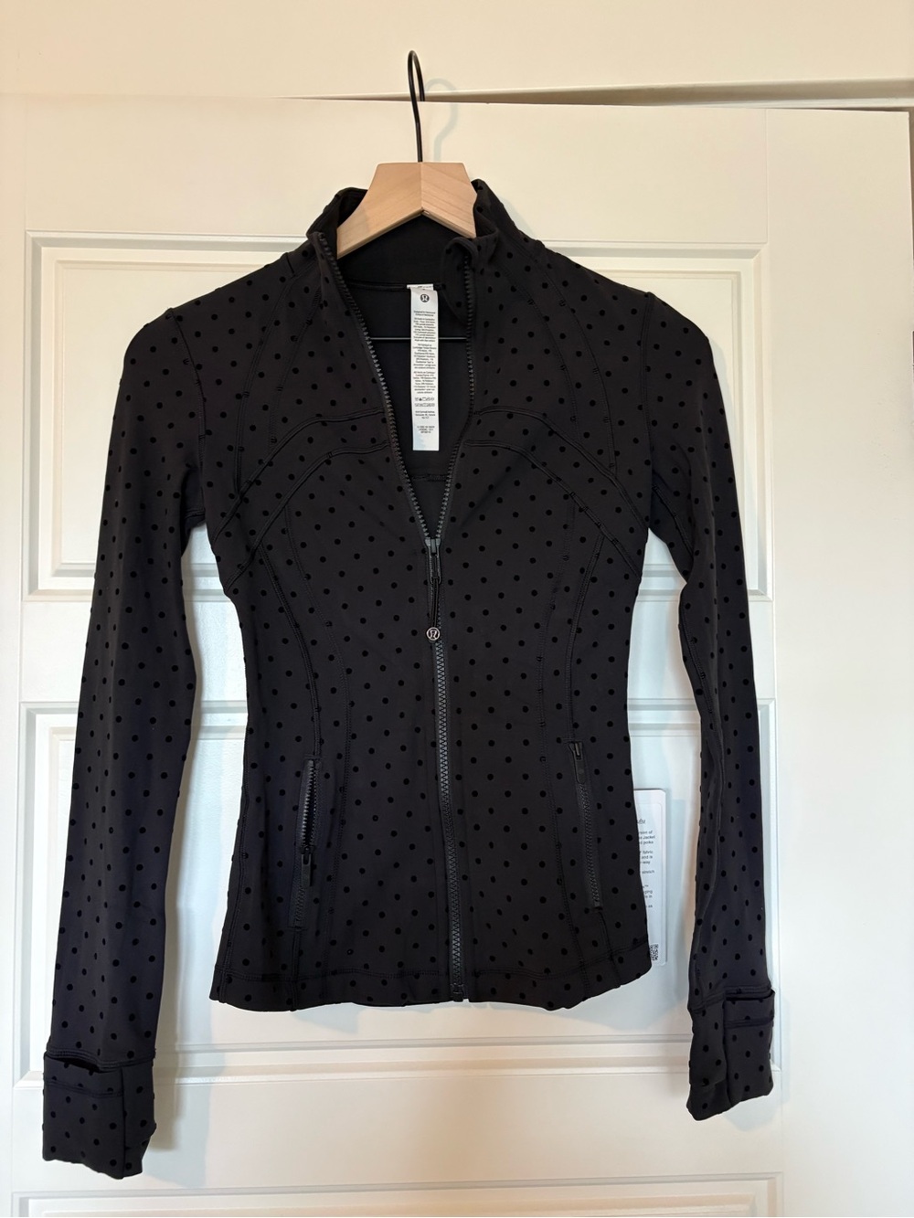 lululemon Define Jacket Nulu *Flocked -Black Polka Dot